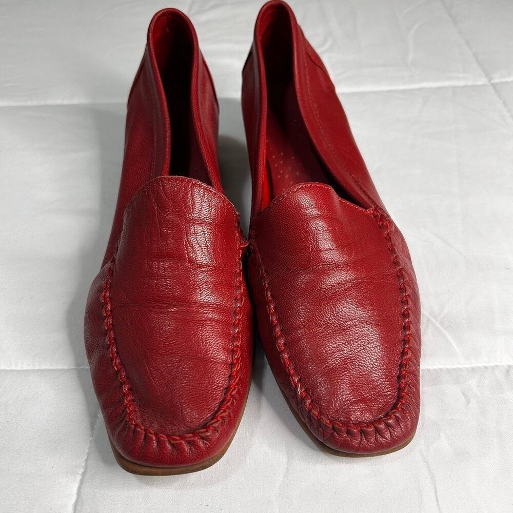 Tombstone Monarch Women's Red Leather Loafer Flats US Size 8 Excellent